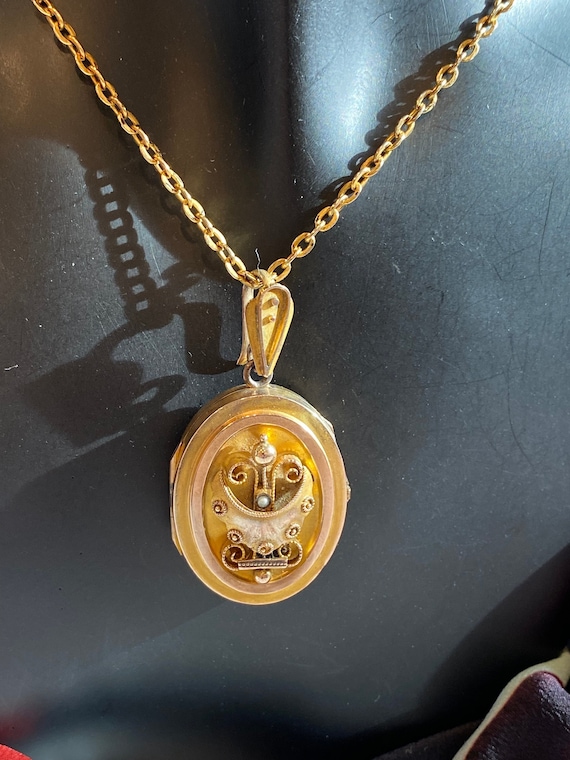 Rolled Gold Locket Gilt Chain Antique