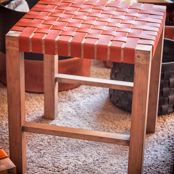 Tabouret en cuir tressé, mobilier d'extérieur, tabouret de balcon en bois, repose-pieds de jardin Mid-Century, tabouret ottoman, tabouret de terrasse, tabouret bas marocain