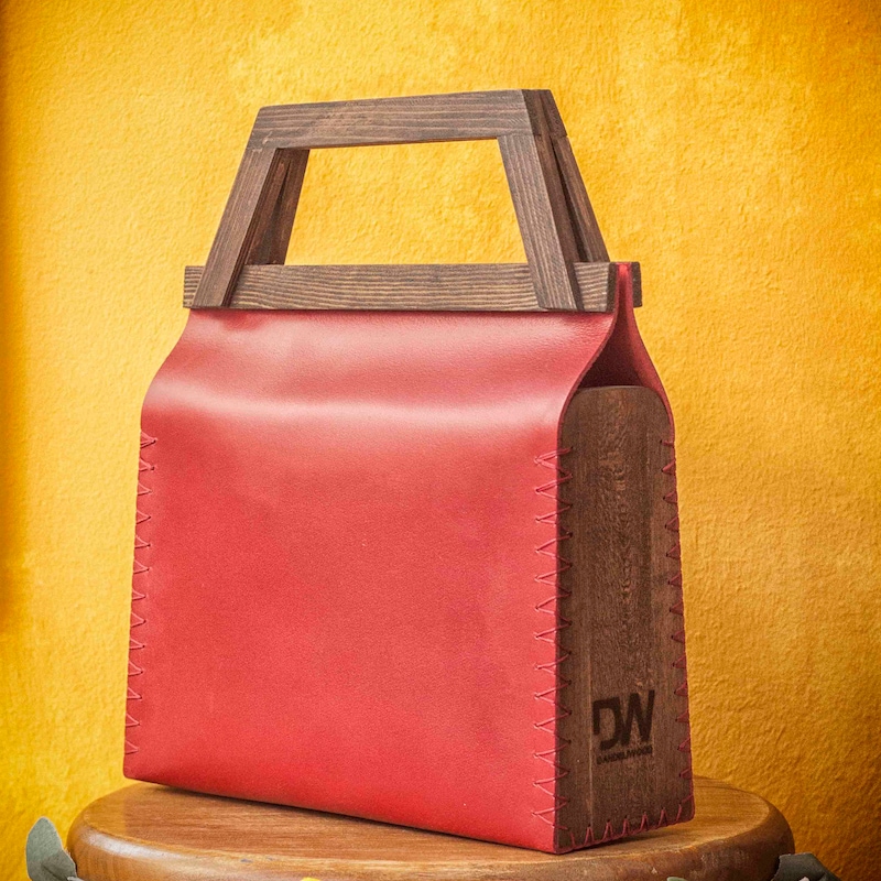 Wooden handle handbag