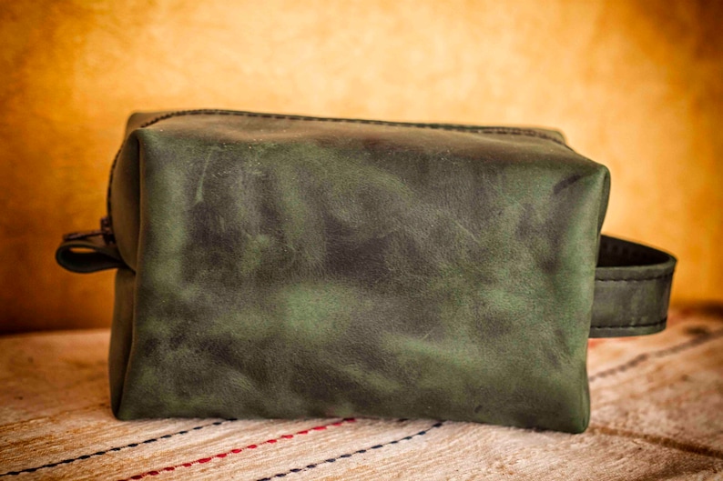 Personalized Dopp Kits, Monogrammed Dopp Kits, Unique Gifts For Husband, Custom Toiletry Bag, Gift For Boyfriend,Leather Shaving Bag For Men Green colour crazy