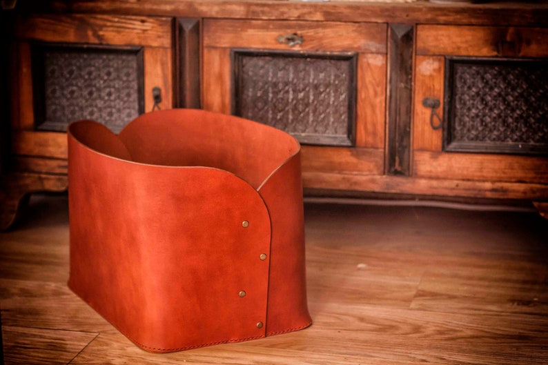 Large leather storage box in cognac, dark brown or black Artisan made leather firewood bin Leather log storage basket Bespoke box Cognac
