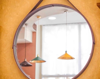 Miroir en cuir, miroir suspendu rond, miroir de bracelet en cuir, miroir mural moderne du milieu du siècle, miroir mural de salle de bain, décor de dortoir, cabine
