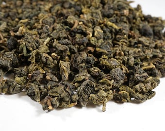 Taiwan Jade Oolong aka. Tung Ti Oolong. Gourmet Loose Leaf Green Oolong Tea. All Natural.