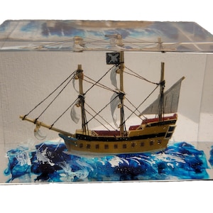 Pirate ship in resin, 2&quot; x 2&quot; x 3 3/8&quot;