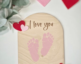 Valentine's Day Footprint Sign: Laser Engraved Birch Plywood