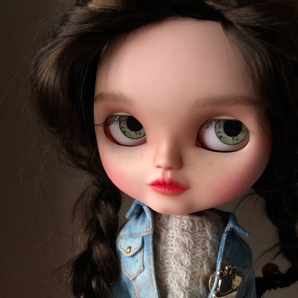 AMY - Custom OOAK ICY Doll (Blythe sister)