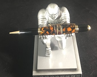 Segmented ballpoint pen
