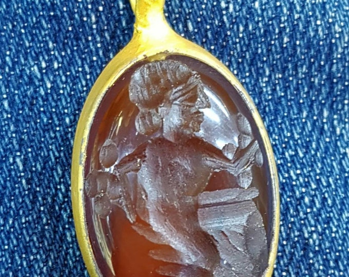 Unique Yeman Old Agate Ancient Stone Roman Worrier Intaglio Gold Gulied Pendant