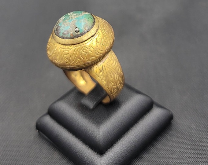 Beautiful Old Natural Tibetan Turquoise Stone Silver Gold Gulding Near Eastern Ring