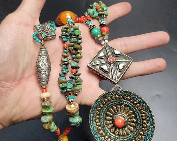 Gorgeous Antique Old Tibeten Design Silver Unique Necklace With Turquoise & Coral Stone