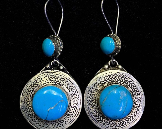 Vintage Old Silver Gerogues Turquoise Stone Near Easter Round Earrings