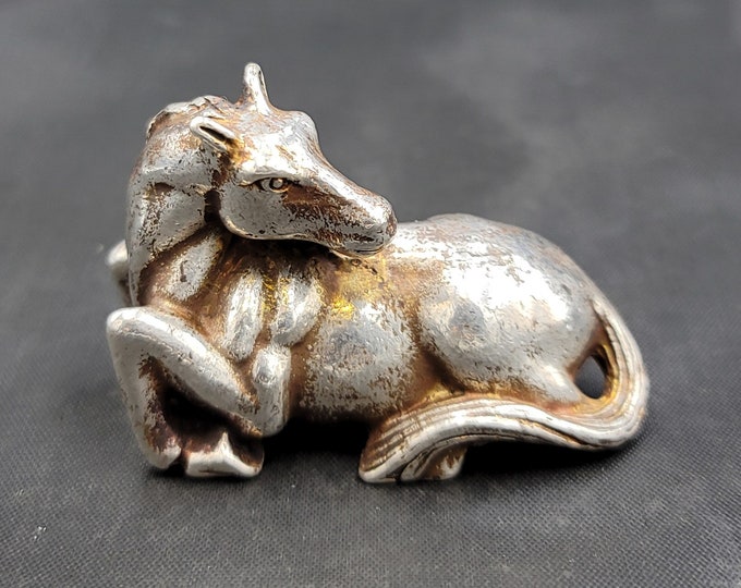 Near Eastern Vintage Soild Silver Sitting Horse Art Deco Soild Silver 300