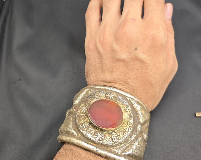 Old Silver Vintage Sarjuki Bangle/ Cuff with Ancient Red Agate Stone