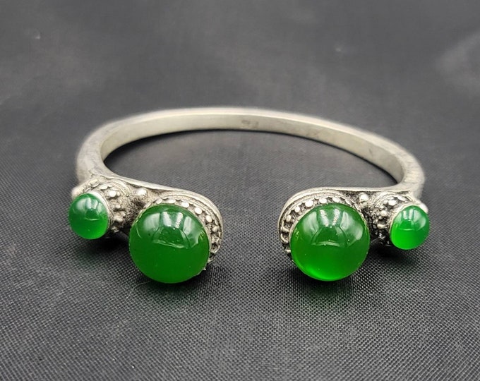 Soild Silver Vintage Beautiful Near Eastern Bangle With Natural Green Jade Stone