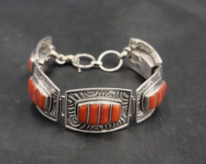 Gorgeous Vintage Old Silver Bangle Bracelet With Natural Coral Stone