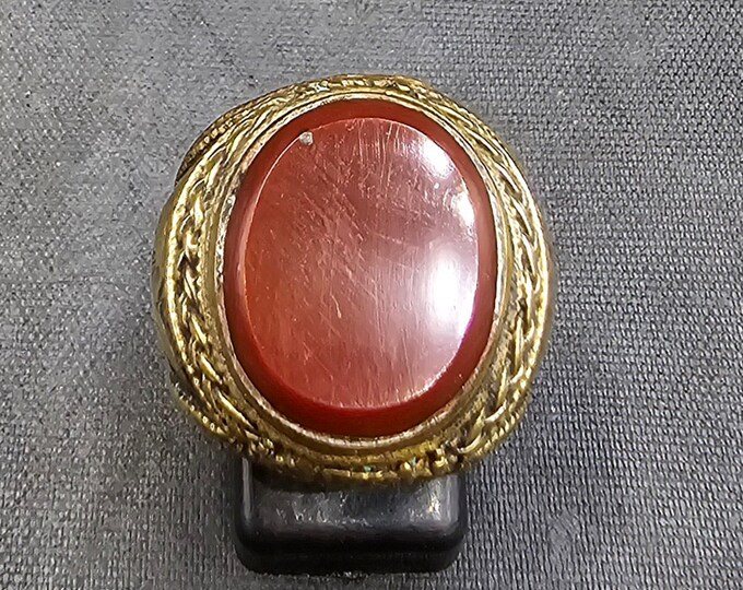 Beautiful Vintage Near Eastern Gold Gulding Ring With Natural Agate Stone