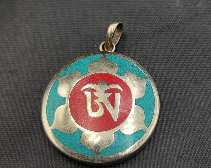 Vintage Silver Pendant Nepal With Natural Tibetan Turquoise Stone