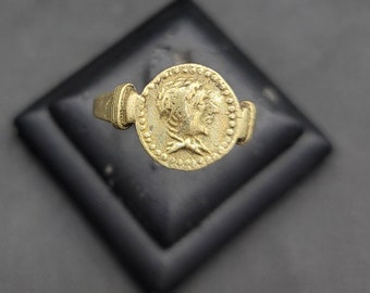Ancient Old Greek Roman King 4th-5th Century B.C Gold Plated Ring