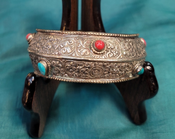 Beautiful Antique Tibetan Wonderful Silver Bangle Bracelet With Natural Turquoise And Coral Stone