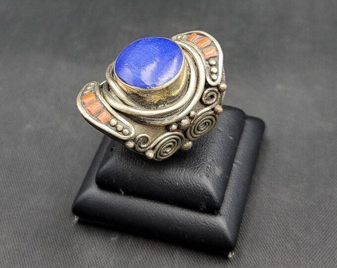 Afghanistan Lapis Lazuli Stone Late Medaval Silver Ring With Natural Coral