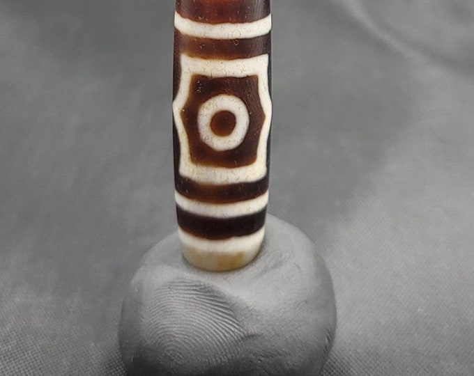 100 BCE Ancient Agate Stone Tibetan Dzi 3 Eyes Rare Beads