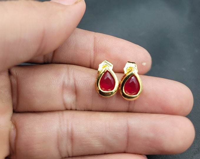 Beautiful Silver Gold Plated Stud Earrings With Natural Burma Ruby High Quality