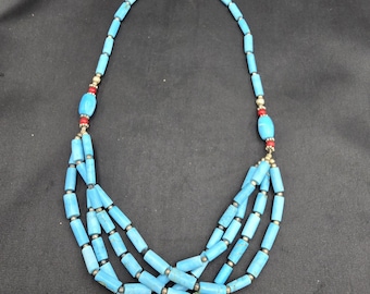 Vintage Turquoise Gemstone Necklace: Native American Style