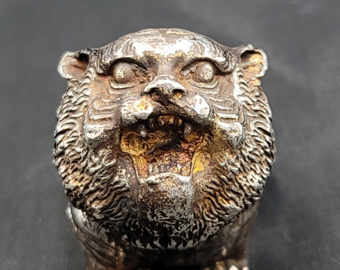 Antique Old Soild Silver Tibeten Temple Dog Art Deco Beautiful Dog