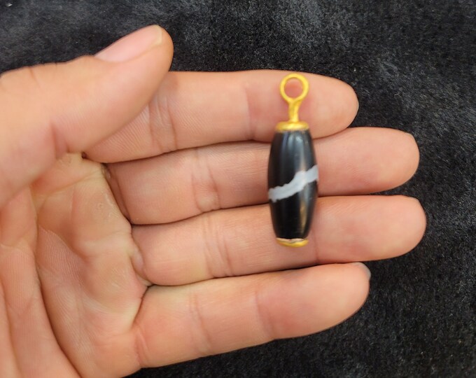Himalayan Etched Tibeten Vintage Gold Gulding Pendant With Ancient Banded Agate Stone