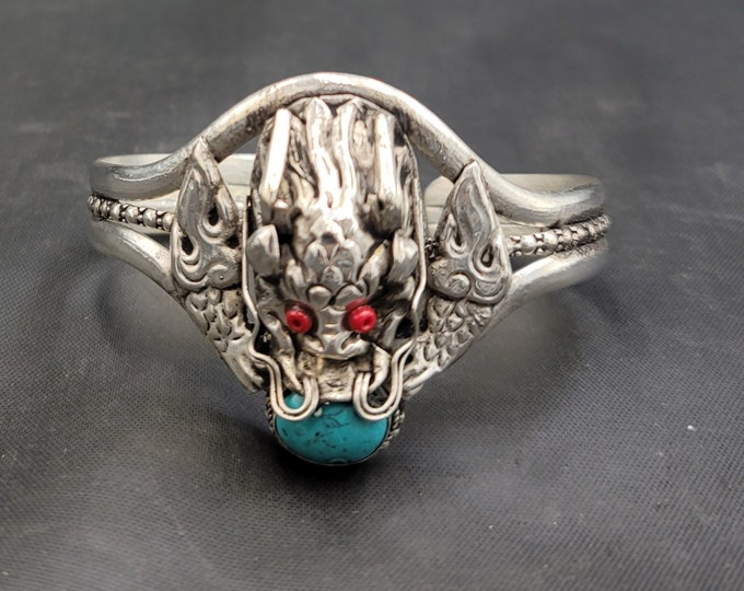 Vintage Beautiful Handmade Authentic Silver Tibeten Drogon Heads Unique Bangle With Natural Turquoise Stone