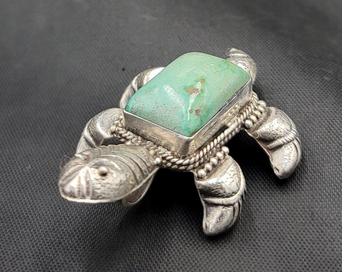 Wonderful Vintage Old Silver Turtle Carry Natural Turquoise Stone Unique Pendant