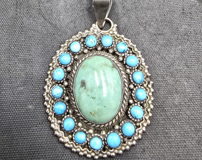 Beautiful Vintage Silver With Natural High Grade Turquoise Stone Pendant