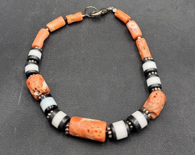 Beautiful Antique Natural Coral And Sulimani Banded Agate Beads Baraclet Silver Lock