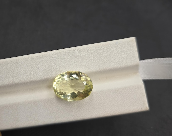 10.75 Carats Natural Lemon Quartz Authentic Gemstone For Jewelry