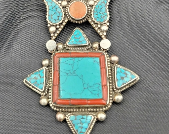 Lovely Vintage Near Eastern Silver Pendant With Natural Tibetan Turquoise Stone