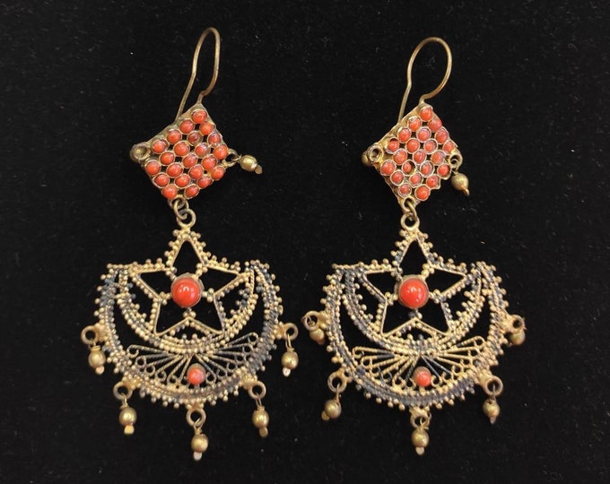 Gold Gilding Earrings Vintage Beautiful Coral Gemstone