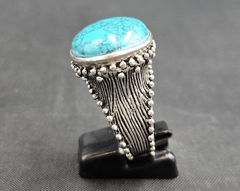 Vintage Solid Silver Ring: Handmade Turquoise Stone, Size 9