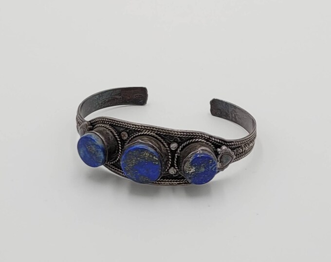 Beautiful Antique Silver Mid Eastern Handmade Silver Bangle With Natural Lapis Lazuli Stone