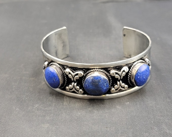 Afghanistan Uniquely Vintage Silver Bangle Bracelet With Natural Lapis Lazuli Stone