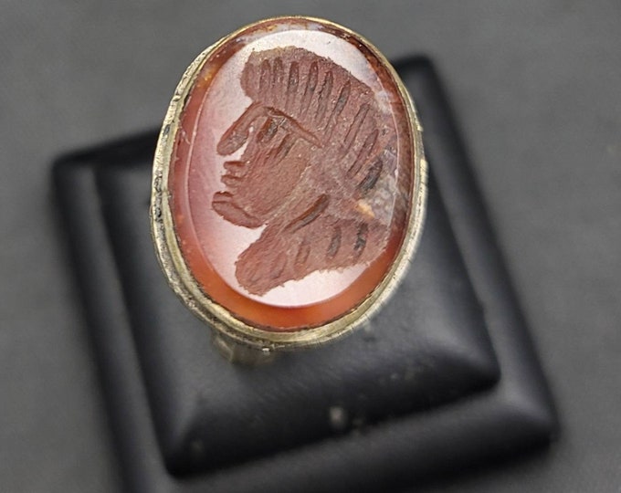 Vintage Beautiful Old Silver Near Eastern Silver Ring With Agate Stone Roman King Intaglio
