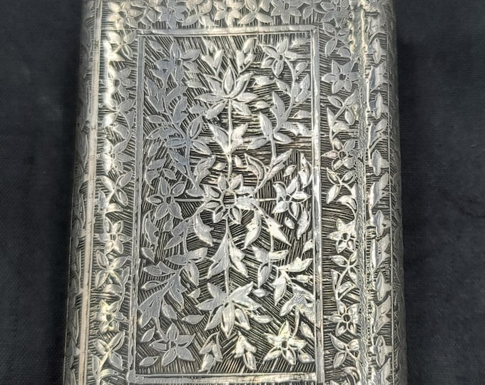 Beautiful Antique Silver Unique Handicrafted Drink Bottle Pack Bottle