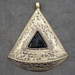 Handmade Silver Afghanistan Pendant: Vintage Agate Stone
