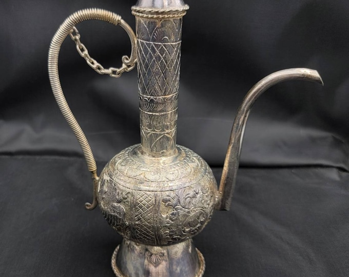 Mughal Empire 17th Century Beautiful Antique Silver Pitcher Teapot Handmade Carved