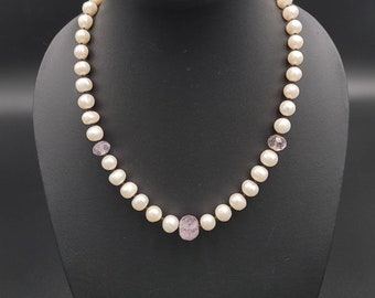 Natural Freshwater Pearl Necklace with Amethyst Beads (52cm)
