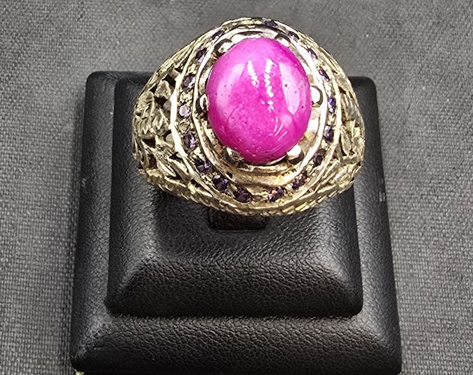 Vintage Handmade Authentic Silver Ring With Natural Star Ruby Stone