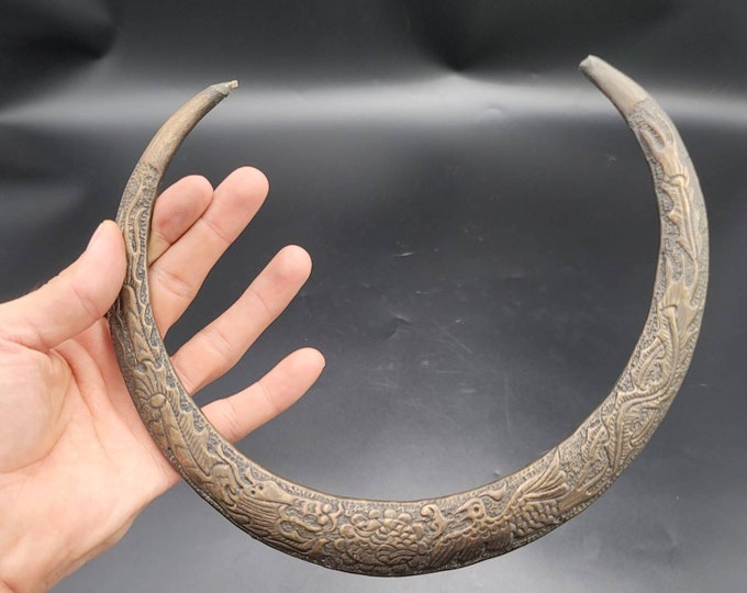 Superb Unique Carved Low Silver Tibeten  Choker Necklace