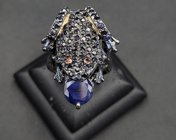 Unique Sterling Silver Victorian Frog Ring With High Quality Blue Ceylon Sapphire Gemstone