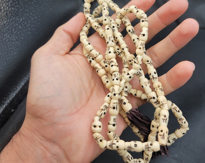 Beautiful Prayer Beads Stone Antique Himalayan Skull Mala Necklace