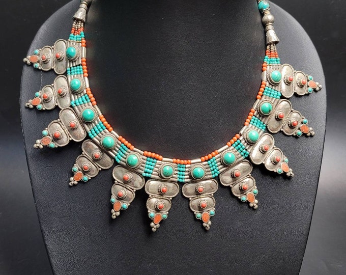 Beautiful Vintage Boho Silver Euthic Tibeten Silver Necklace With Turquoise Coral Stone