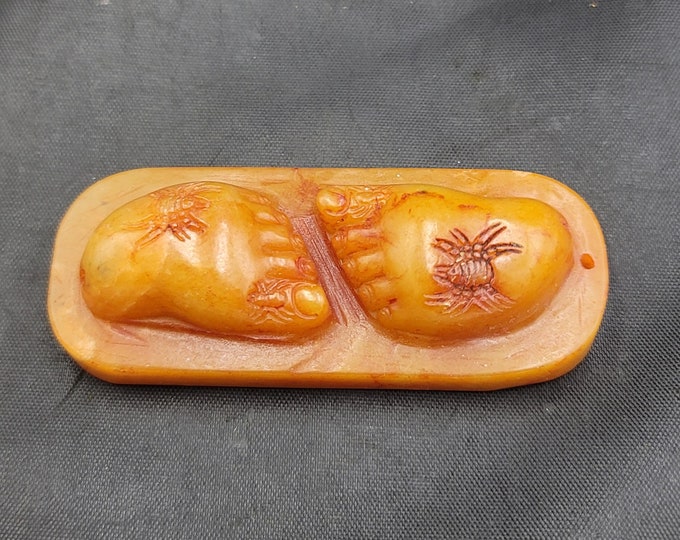 Rare Quality Ancient Agate Stone Baby Buddha Feet Carved Handicraft Amulet Pendant